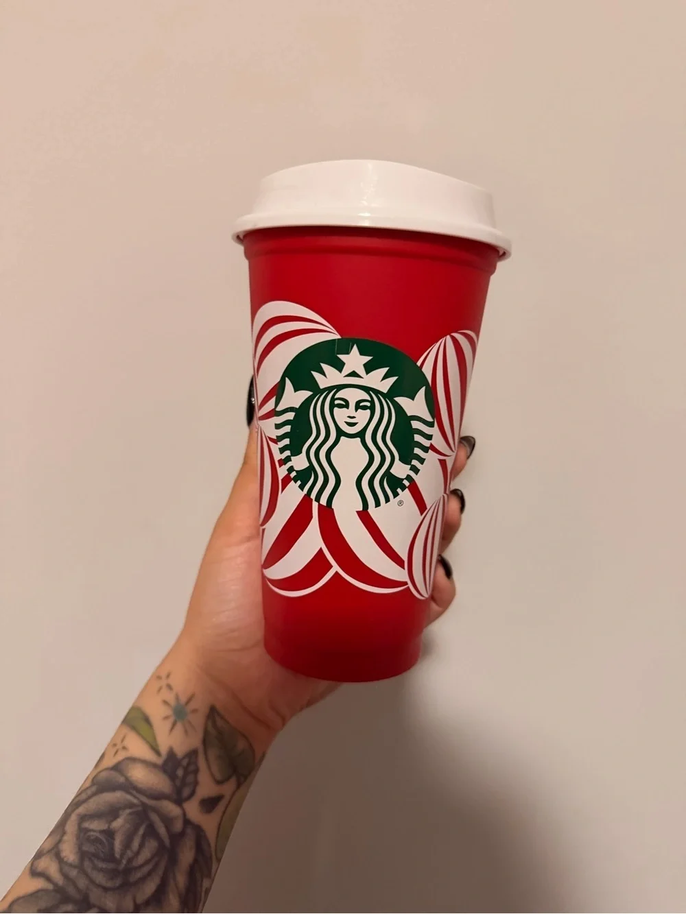 5/$25 🎉Starbucks 2024 Holiday Reusable Christmas Cup